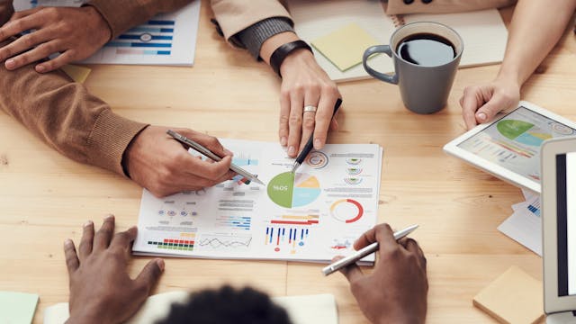 Training Monitoring and Evaluation Expert